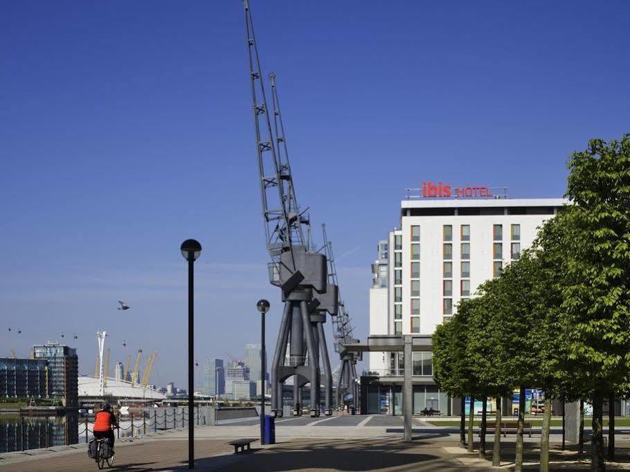 Ibis London Excel-Docklands Hotel Exterior photo